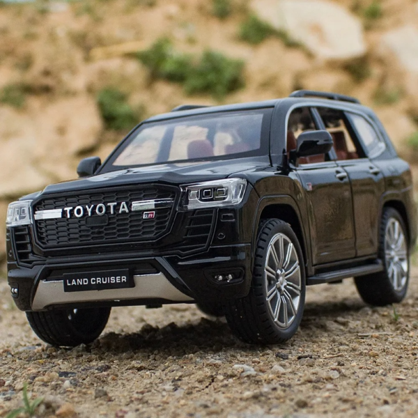 1:24 Toyota Land Cruiser LC300 GR Alloy Diecast Model Car Official licensed products